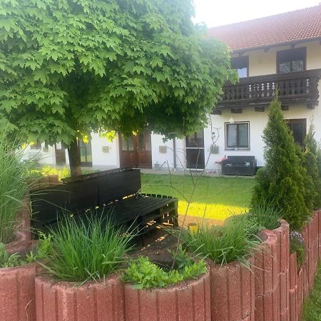 Ferienwohnung Am Ponyhof Altötting Extérieur photo